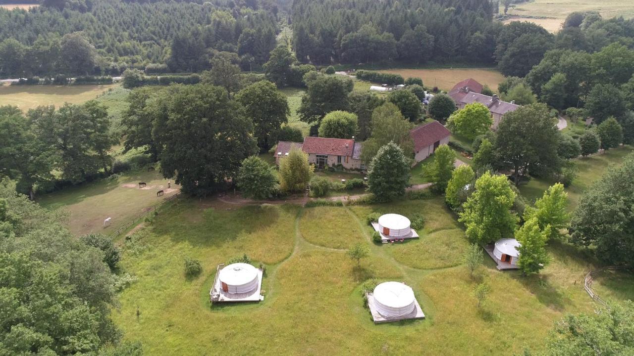 Yourtes De Vassiviere Peyrat-le-Château Exteriér fotografie